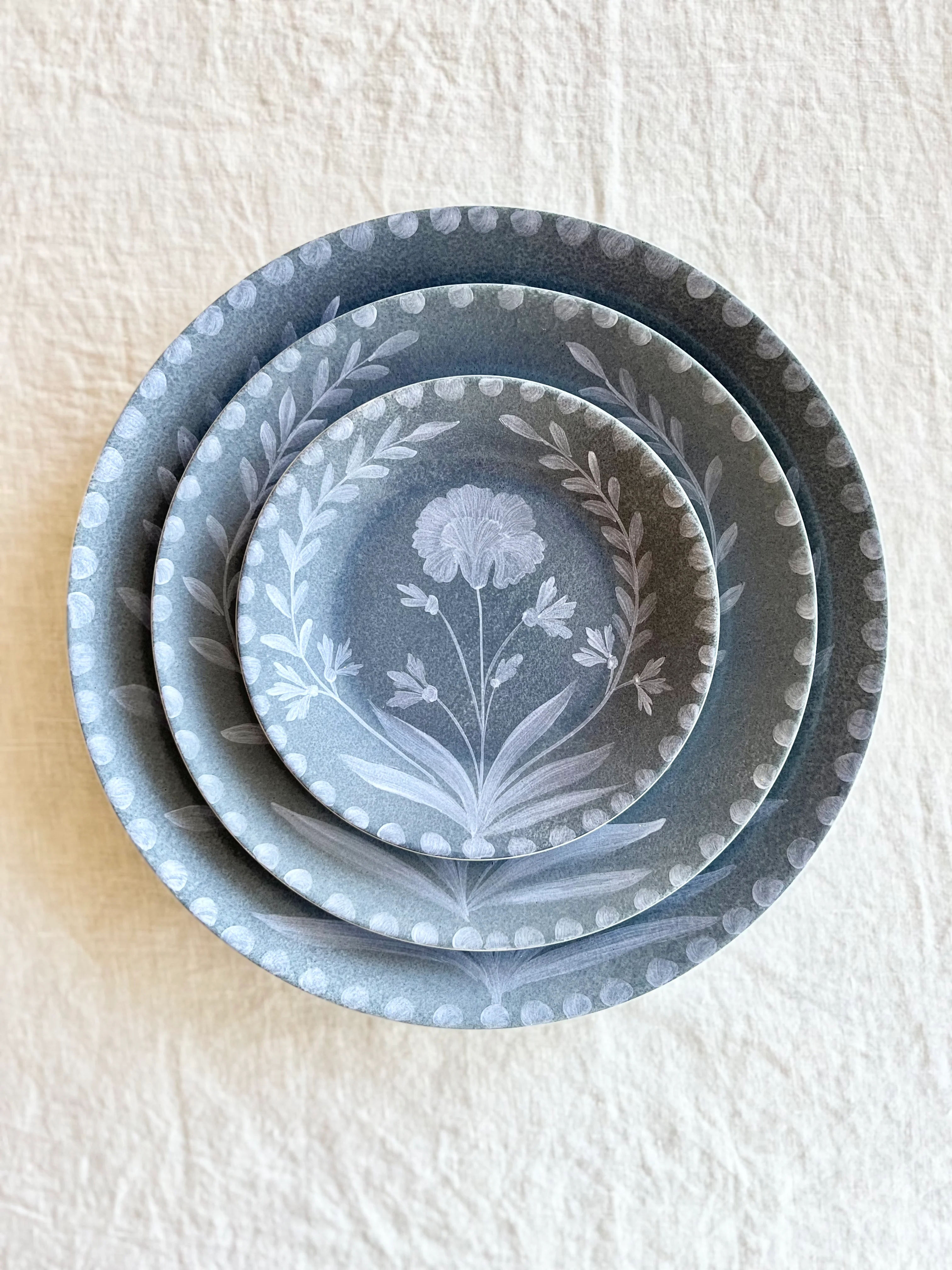 PRE-ORDER -Bleu Orage Bloom Bread Plate - S/4 - Image 4