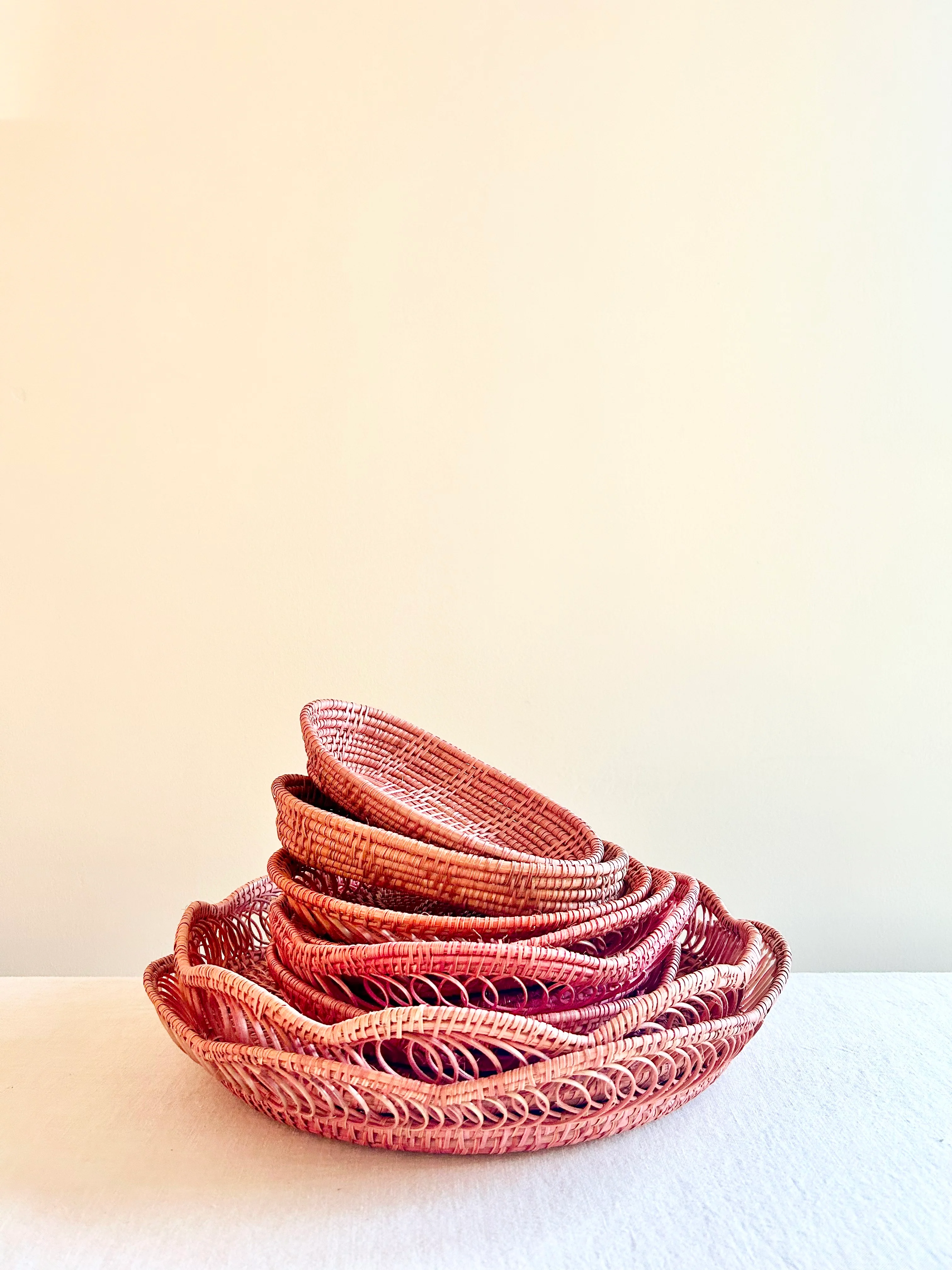 Cassel Scalloped Tray - 12.5" - Peachy - Image 3