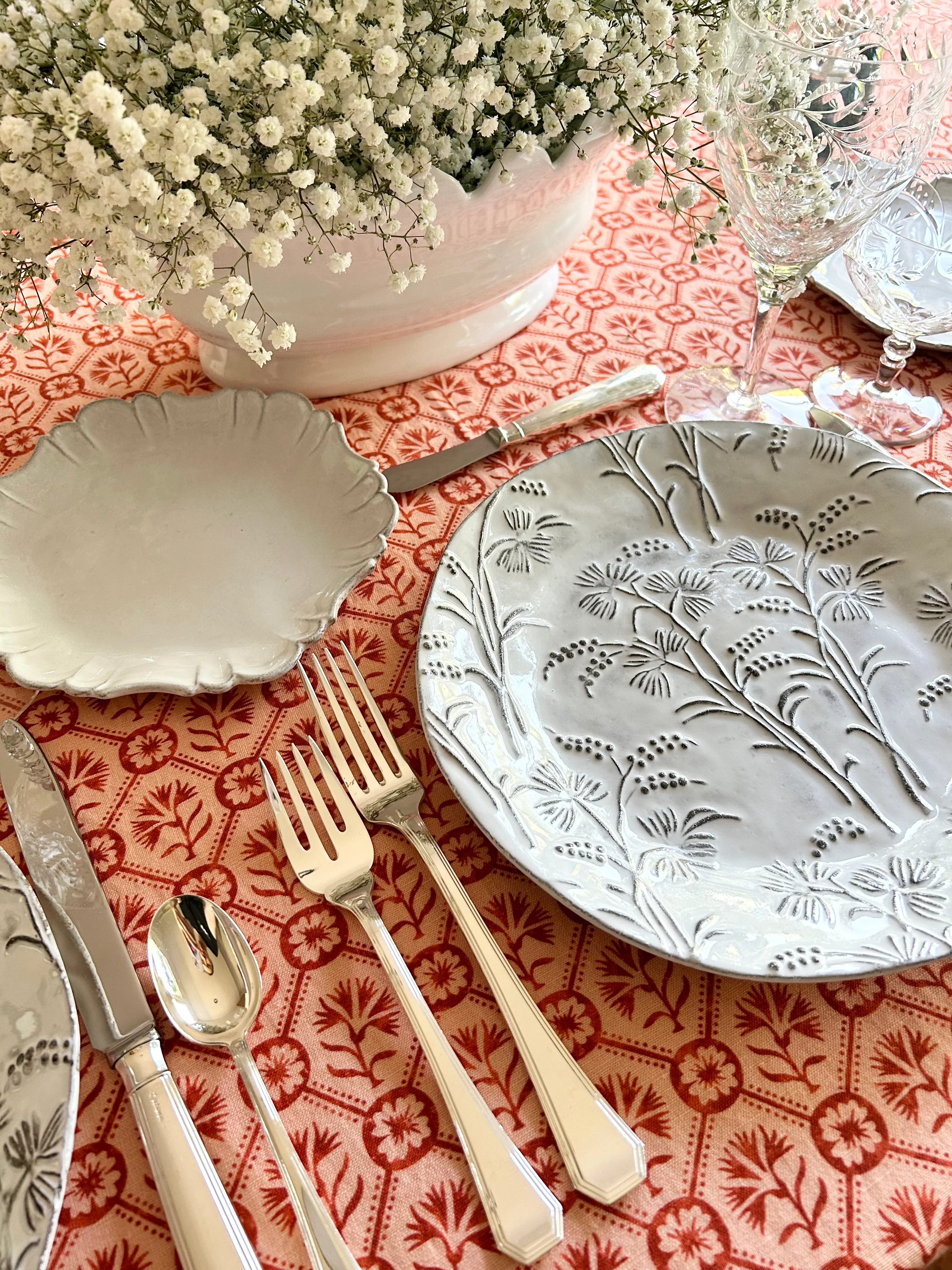 Dentelle Domino Tablecloth - Scarlet - Image 3