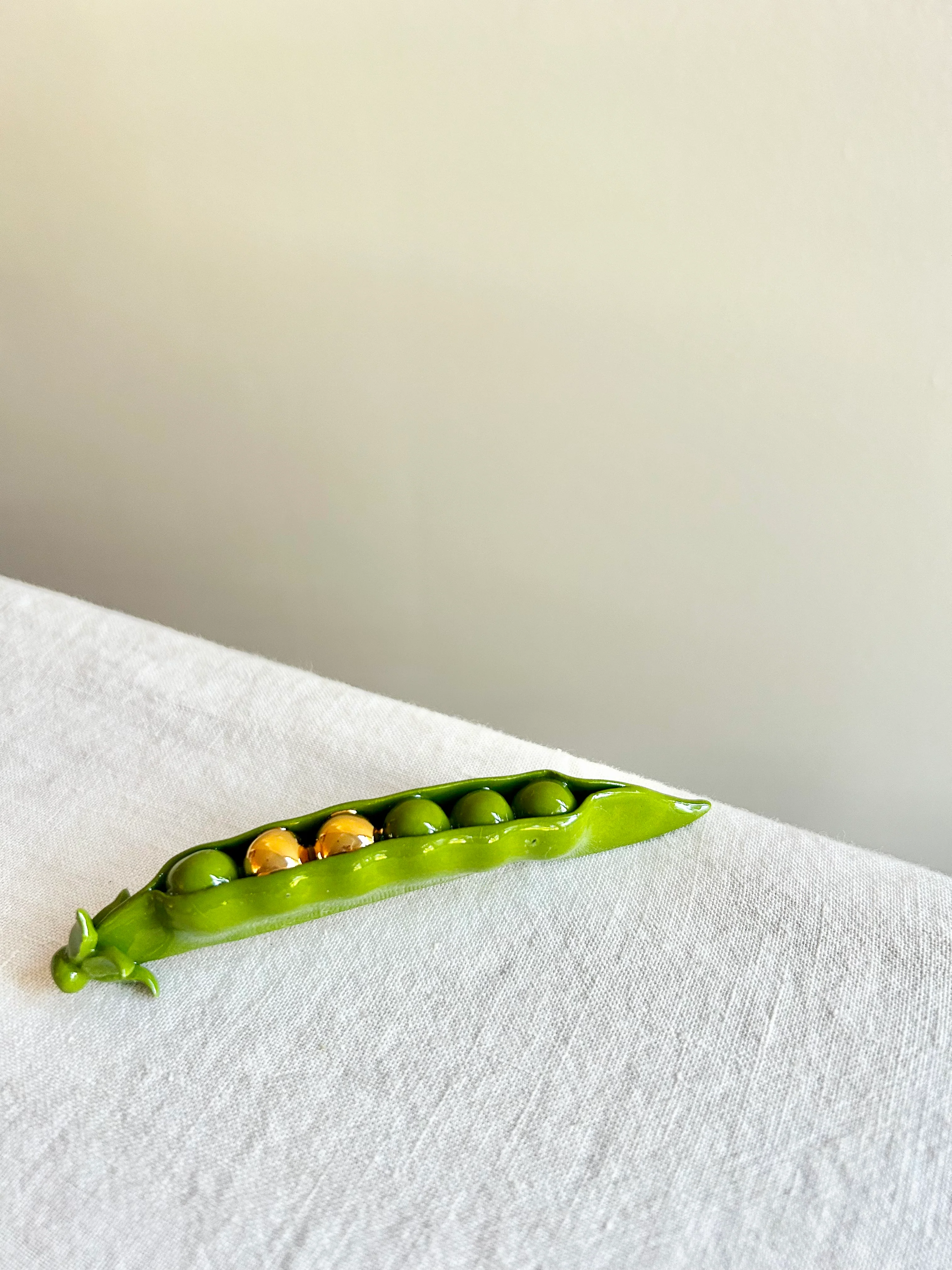Green Peapod Knife Rest/ Napkin Decor - S/3 - Image 3