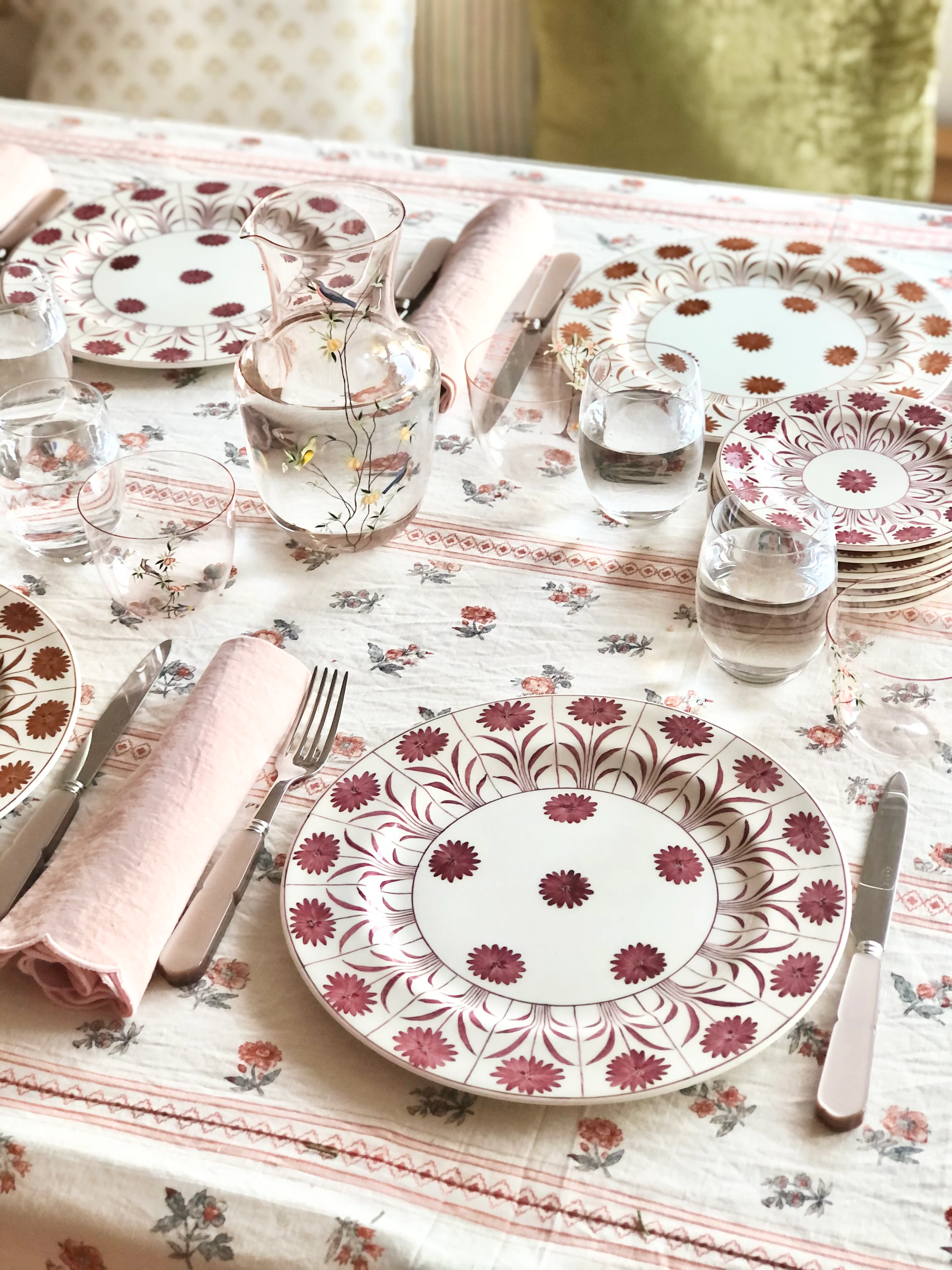 Gustave Taupe Flatware - 5 piece set - Image 3