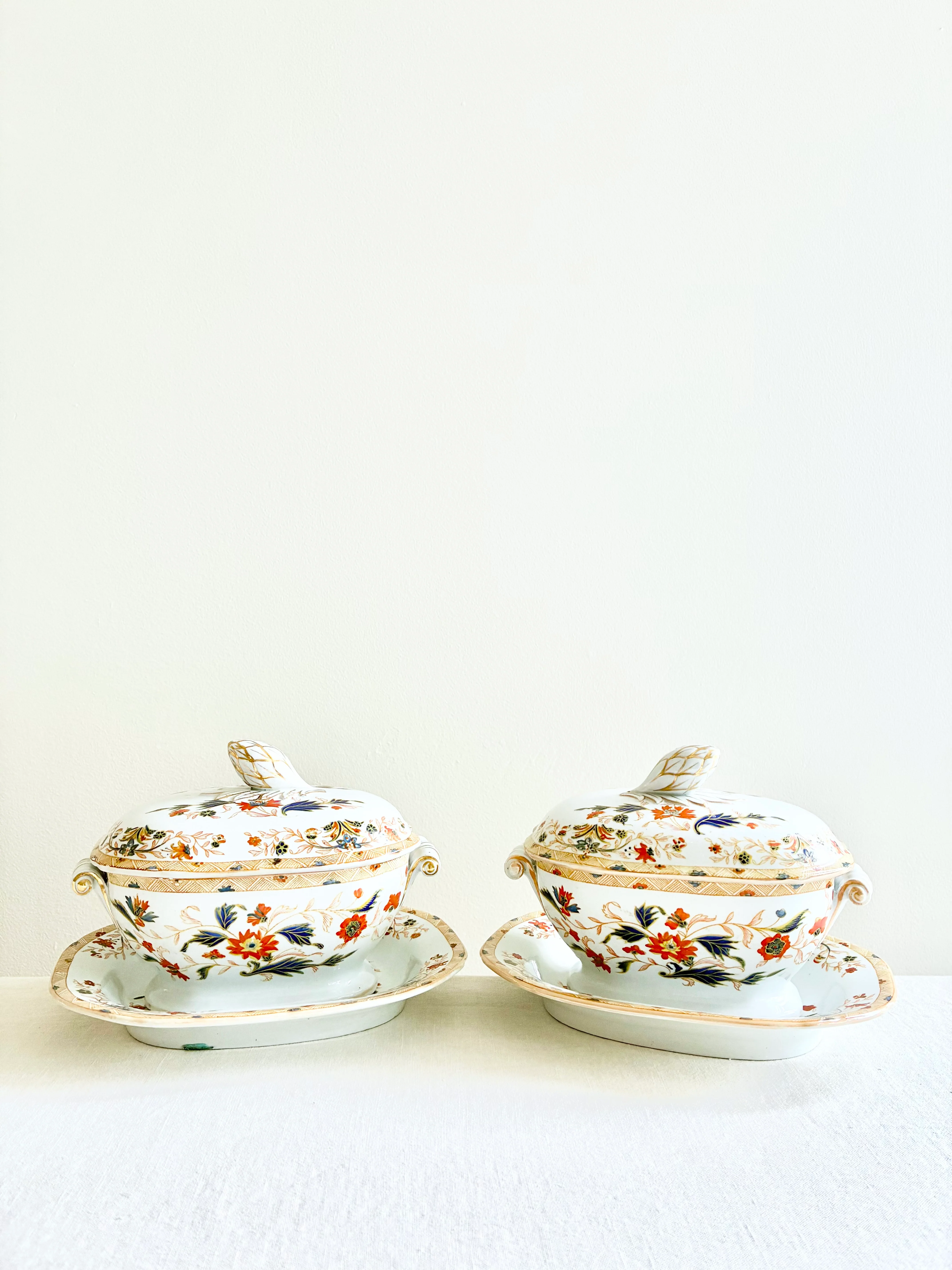Historic Pair of Wedgwood Imari Sauce Tureens