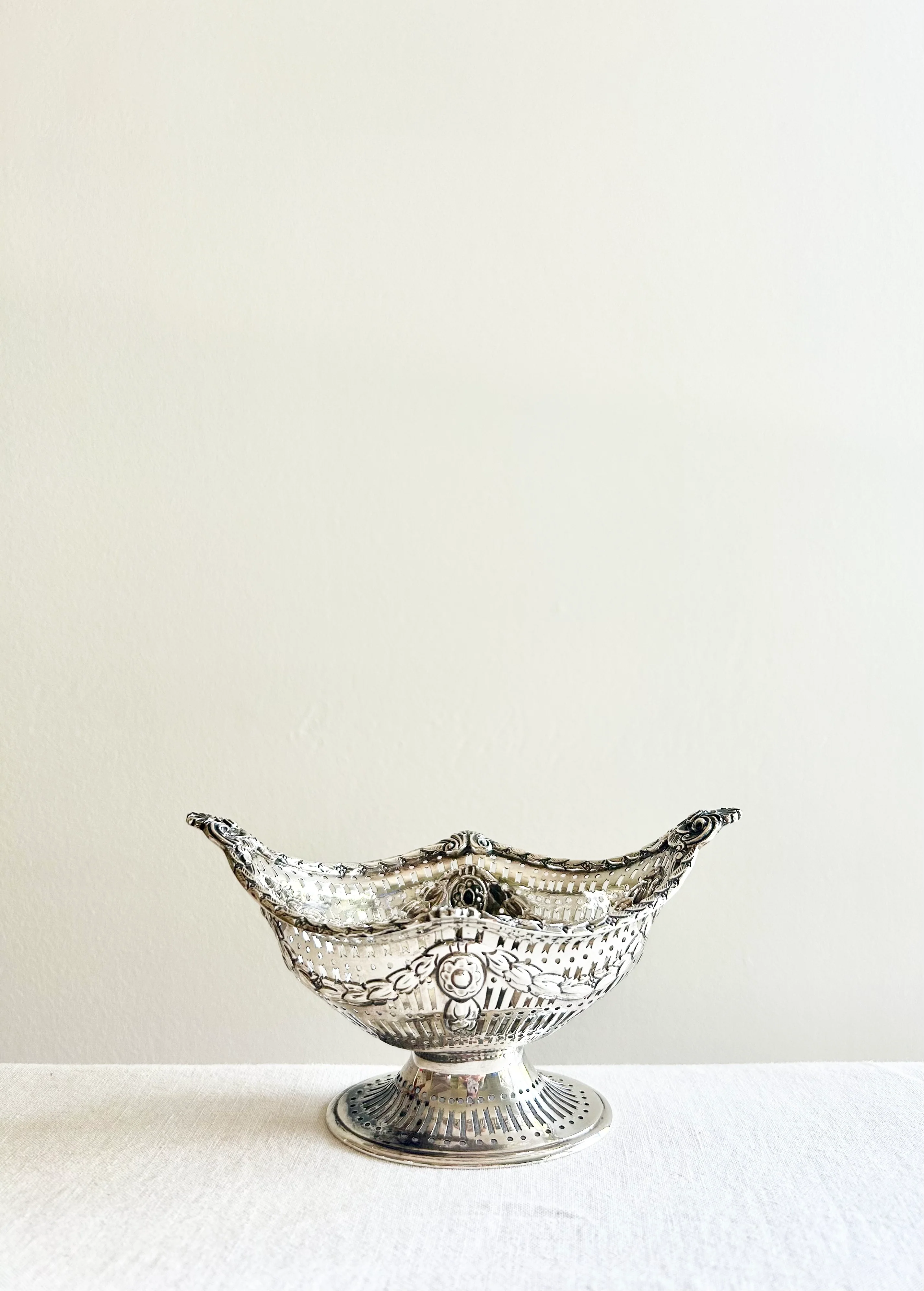 Historic Silver Table Baskets S/2 - Image 3