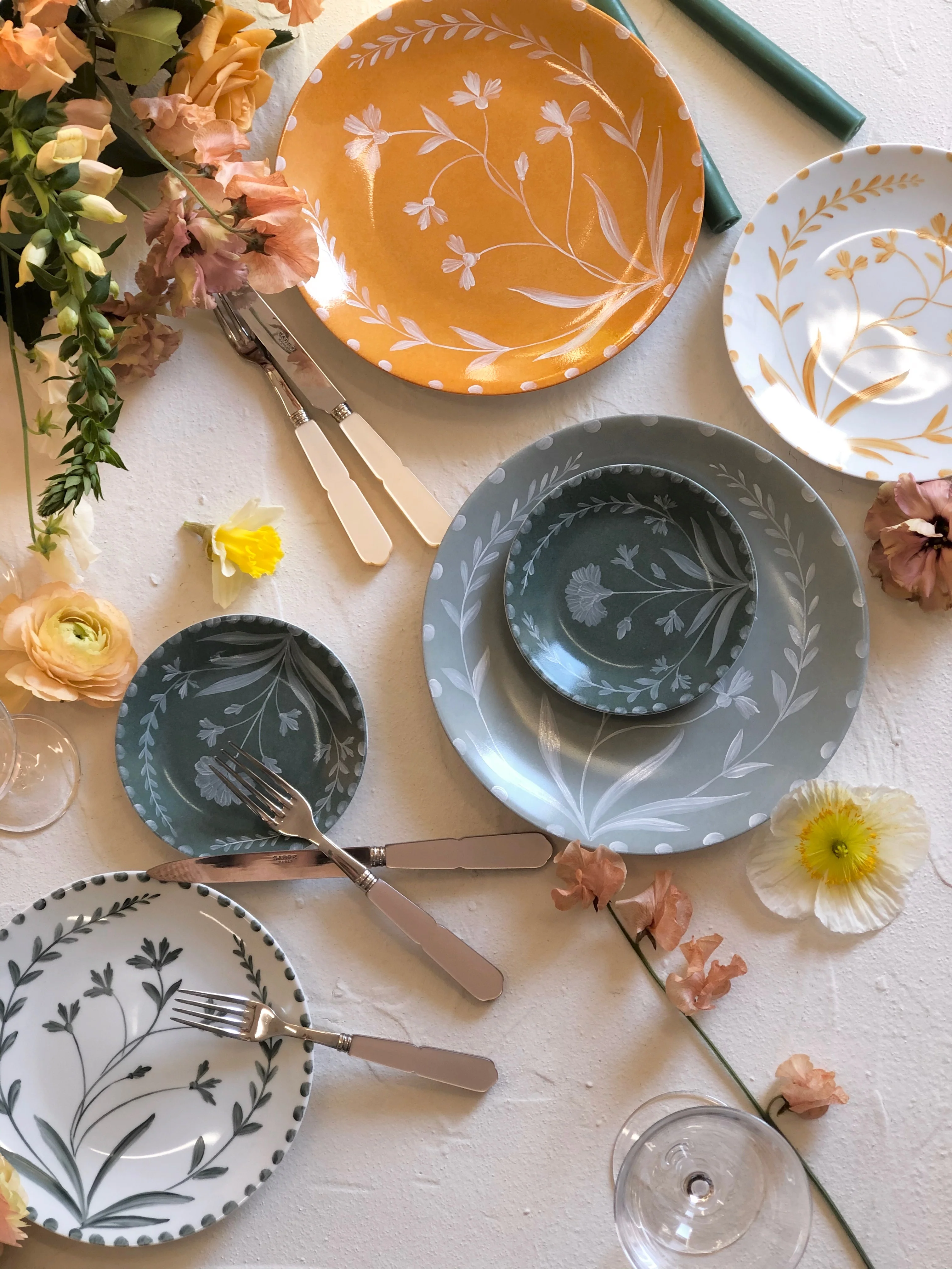 PRE-ORDER -Jaune Bloom Reverse Salad Plate- S/4 - Image 3