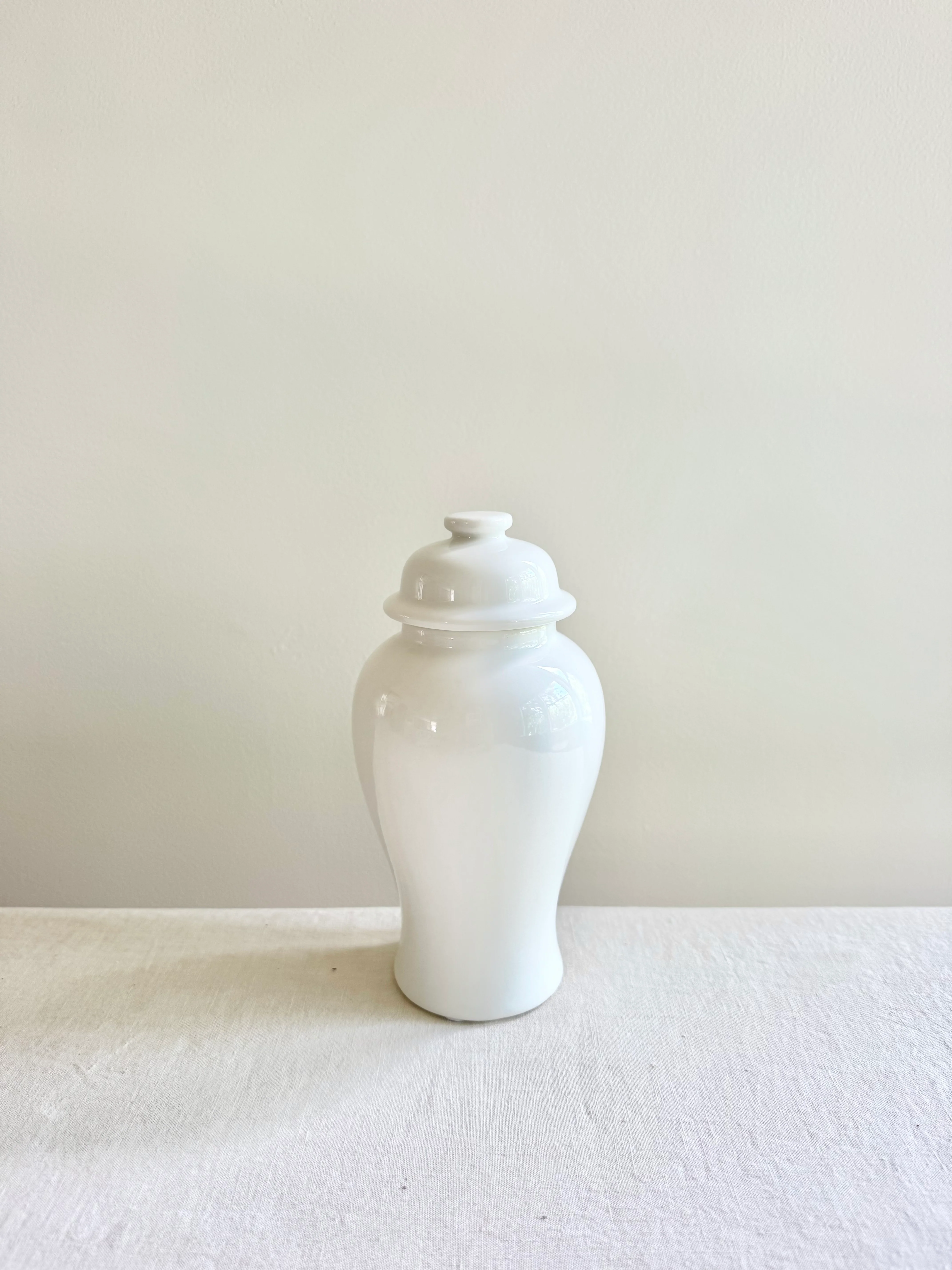 Koa  Mini Ginger Jar - White