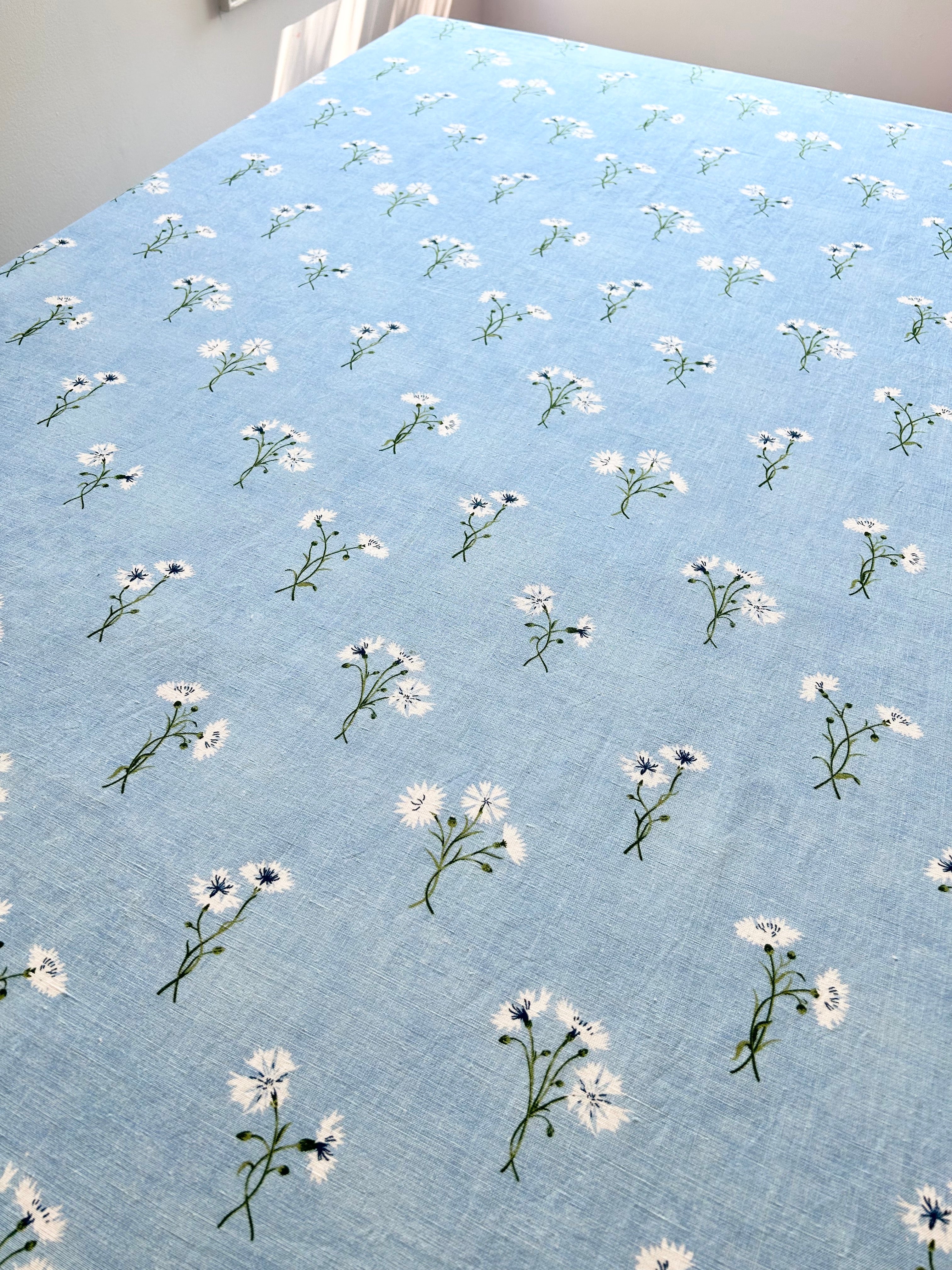 Louisa Cornflower Tablecloth - Delphinium - Image 3