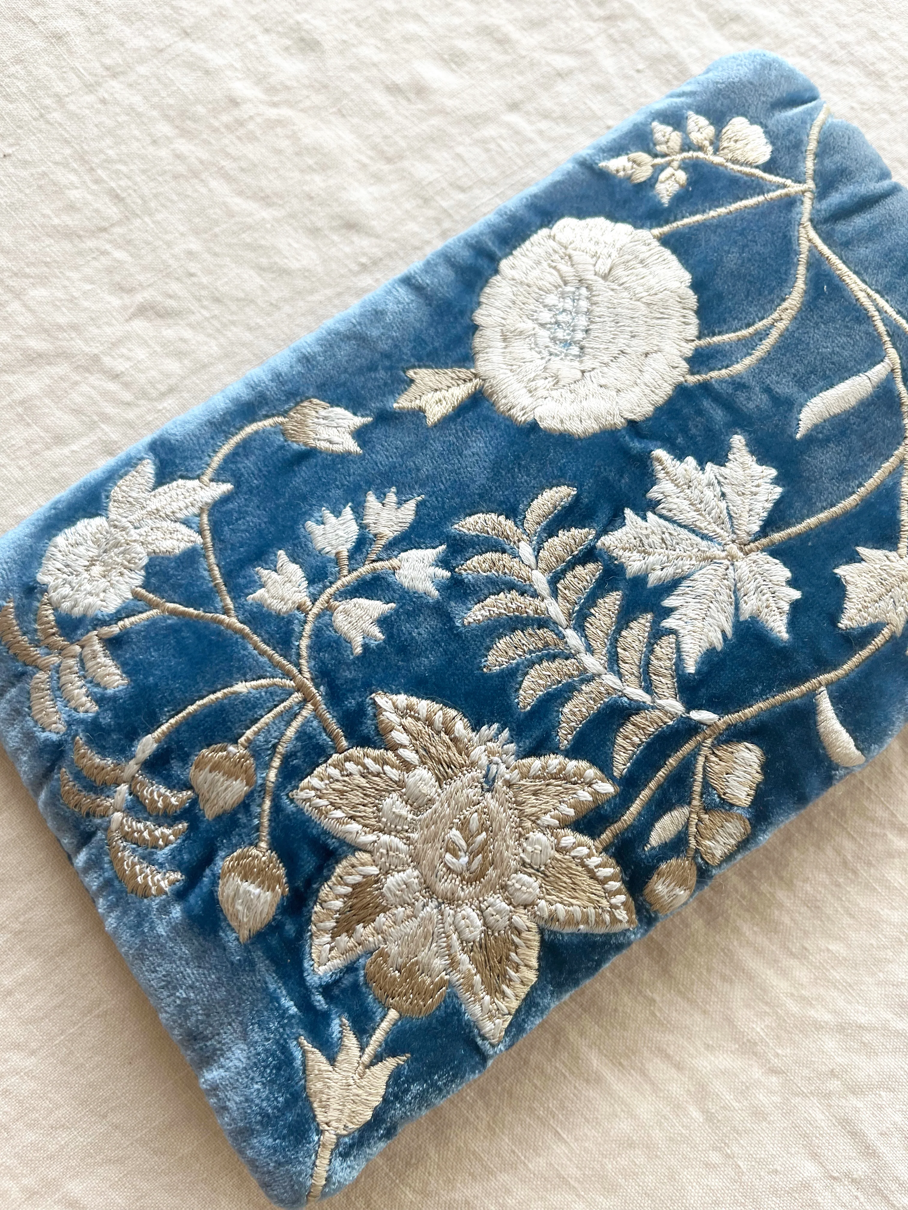Madame Bovary Pochette - Riviera Blue - Image 3