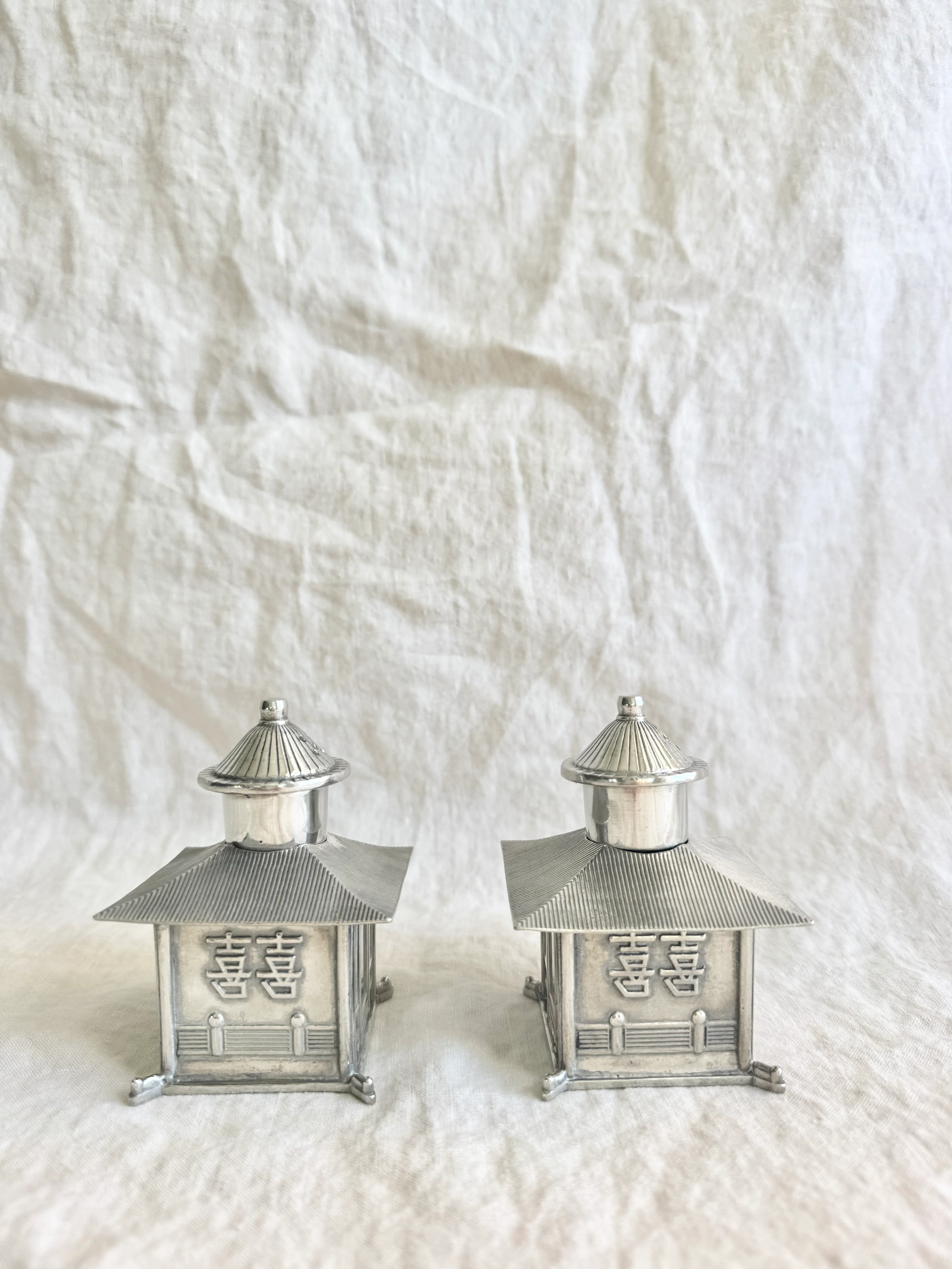 Pewter Pagoda Salt & Pepper Set - Image 3