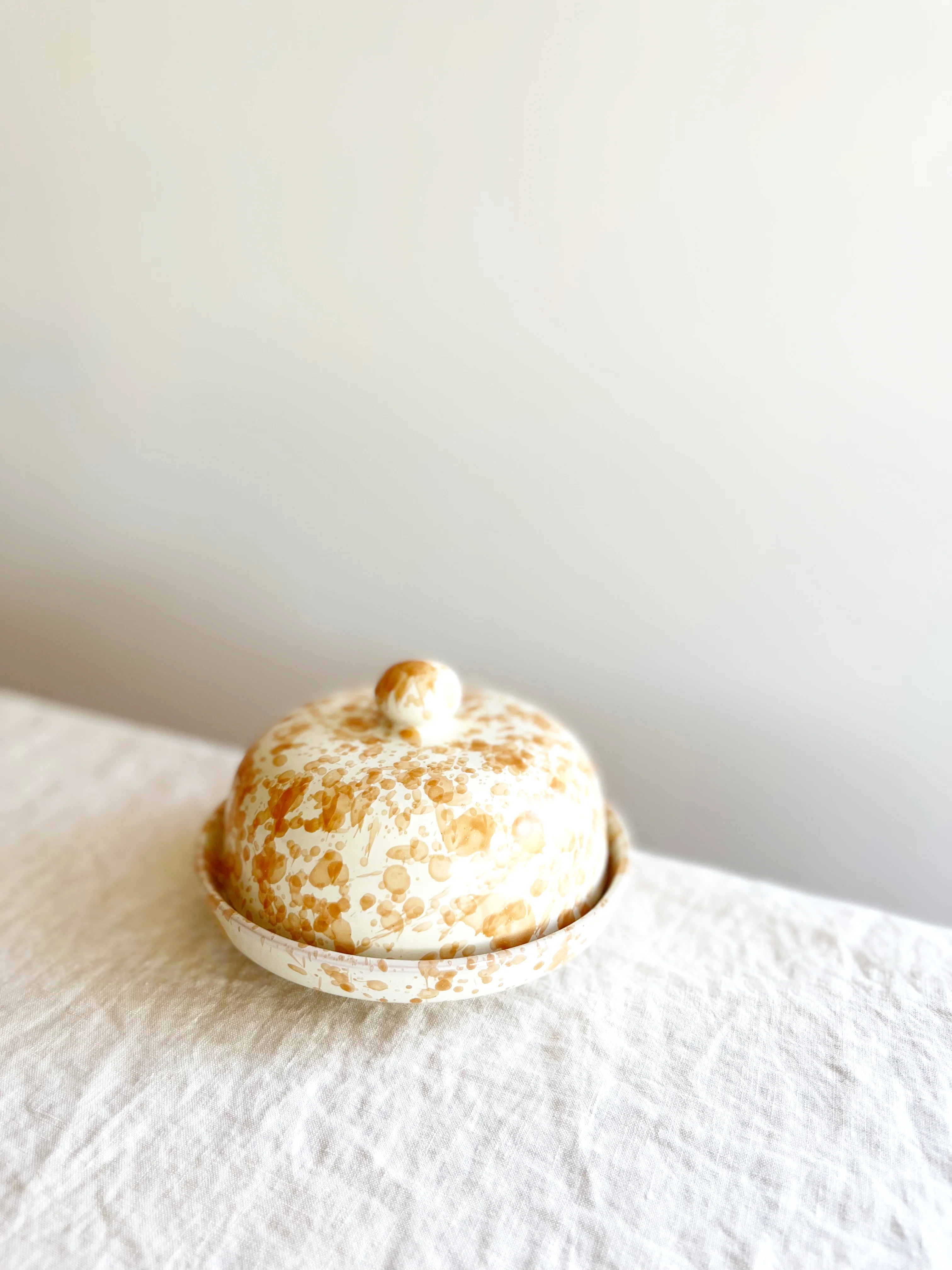 Pompeii Covered Butter Dish - Natural - Image 3