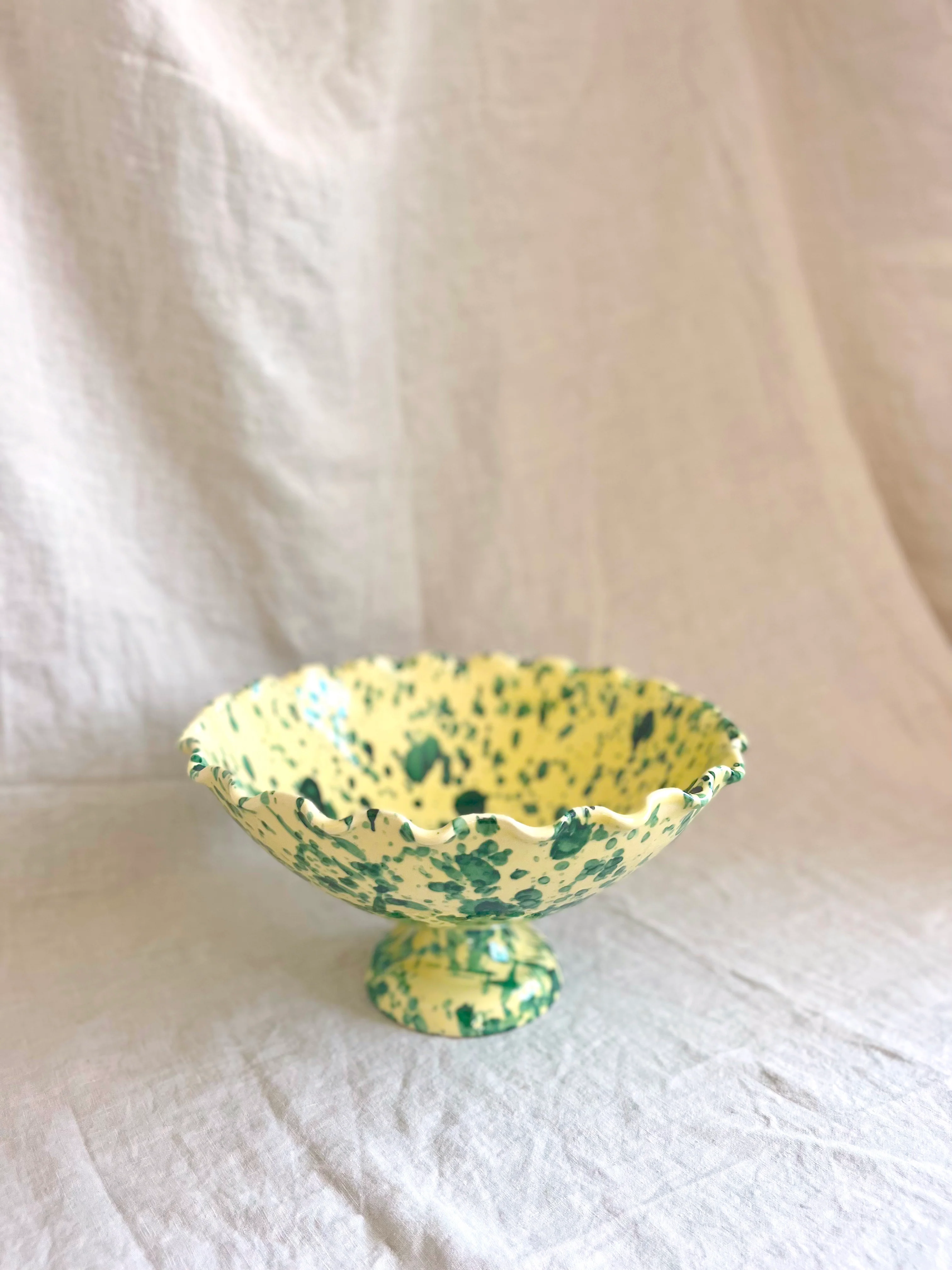Pompeii Scalloped Compote - Emerald 13" - Image 5
