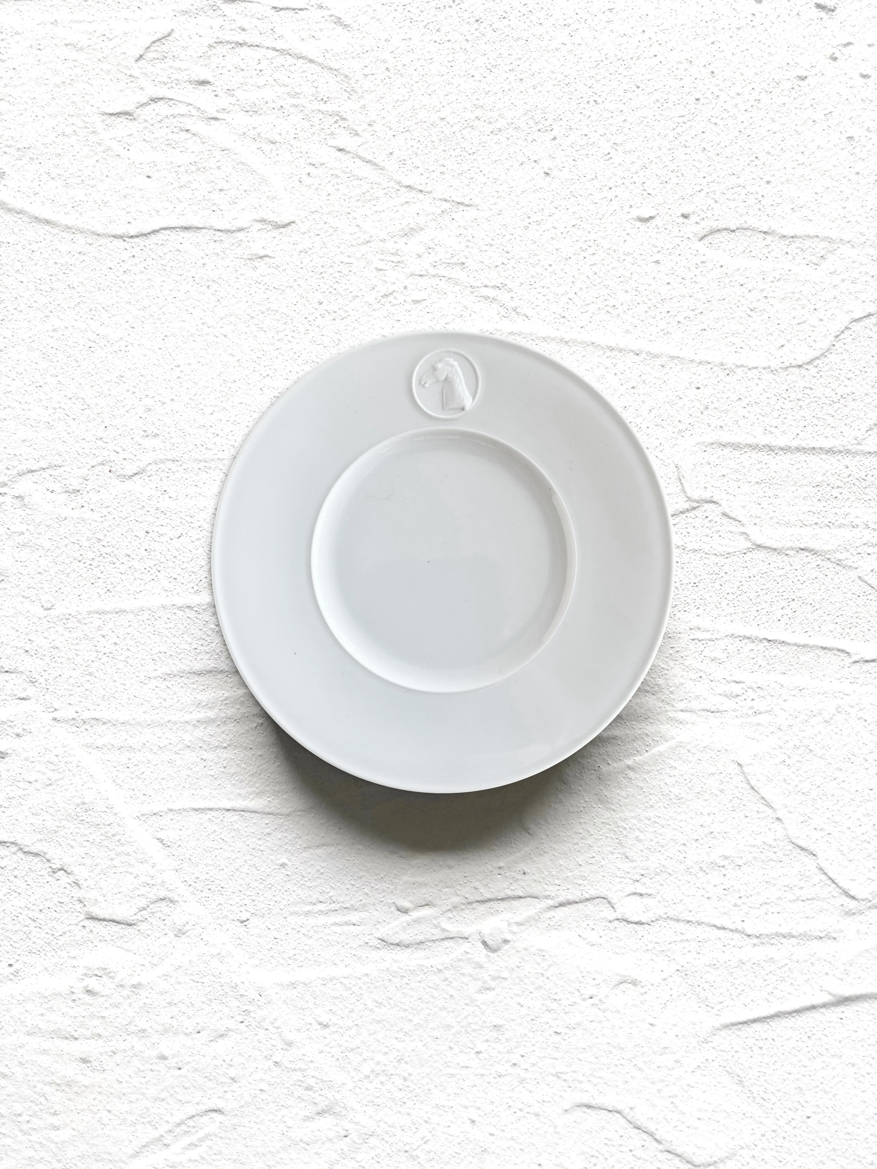 PRE-ORDER - Mythos Bread Plate S/4