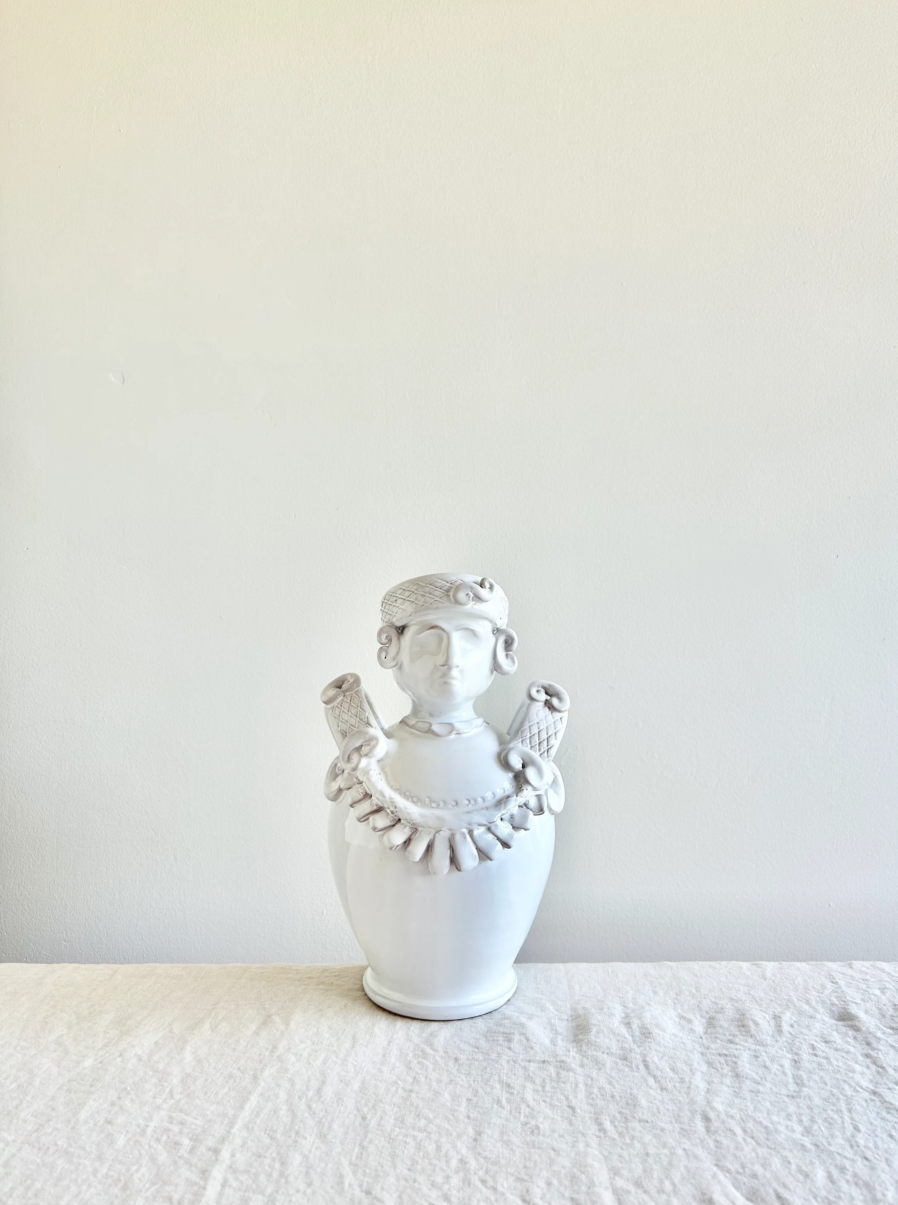 Pupe Candleholder - V