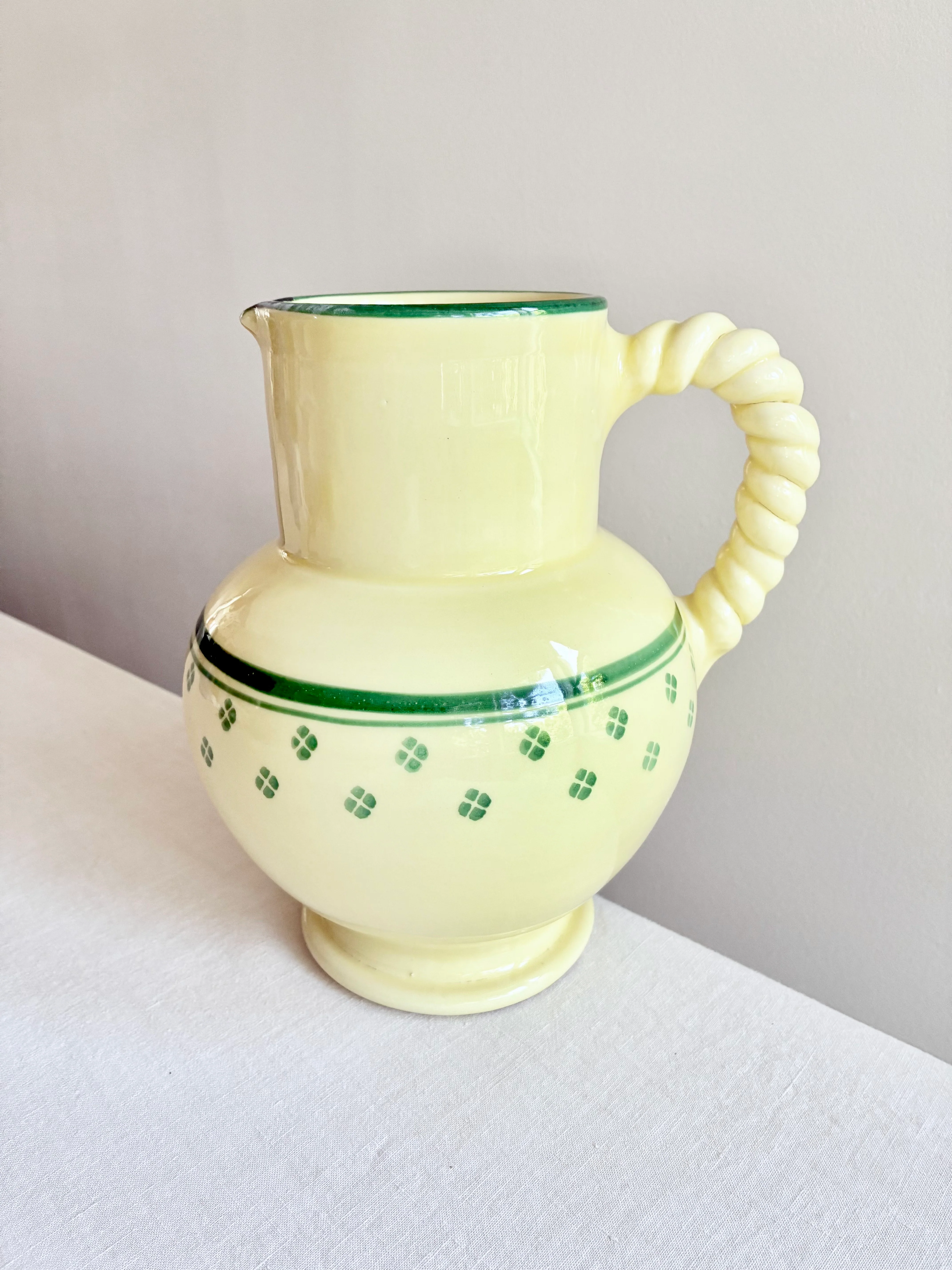 Rigo E Stella Pitcher - Peridot - Image 2