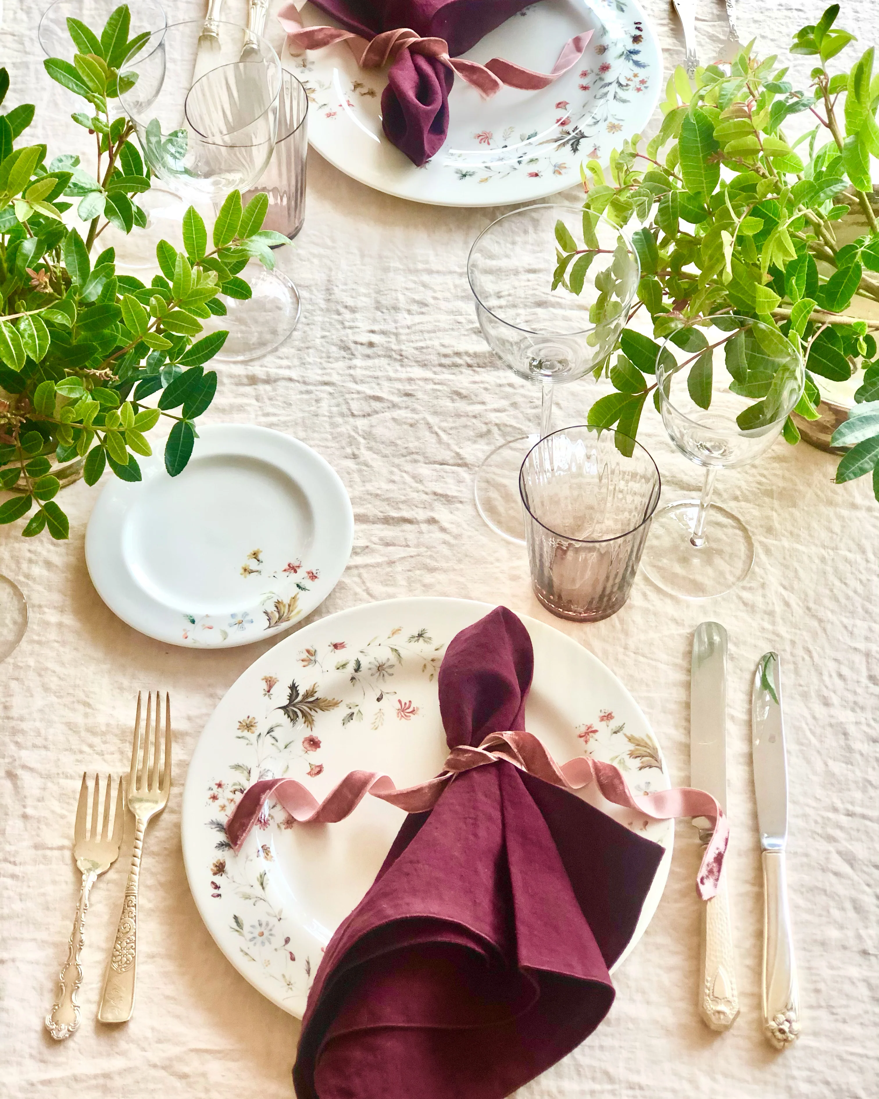 Rolled Edge Dark Currant Napkins- S/4 - Image 2