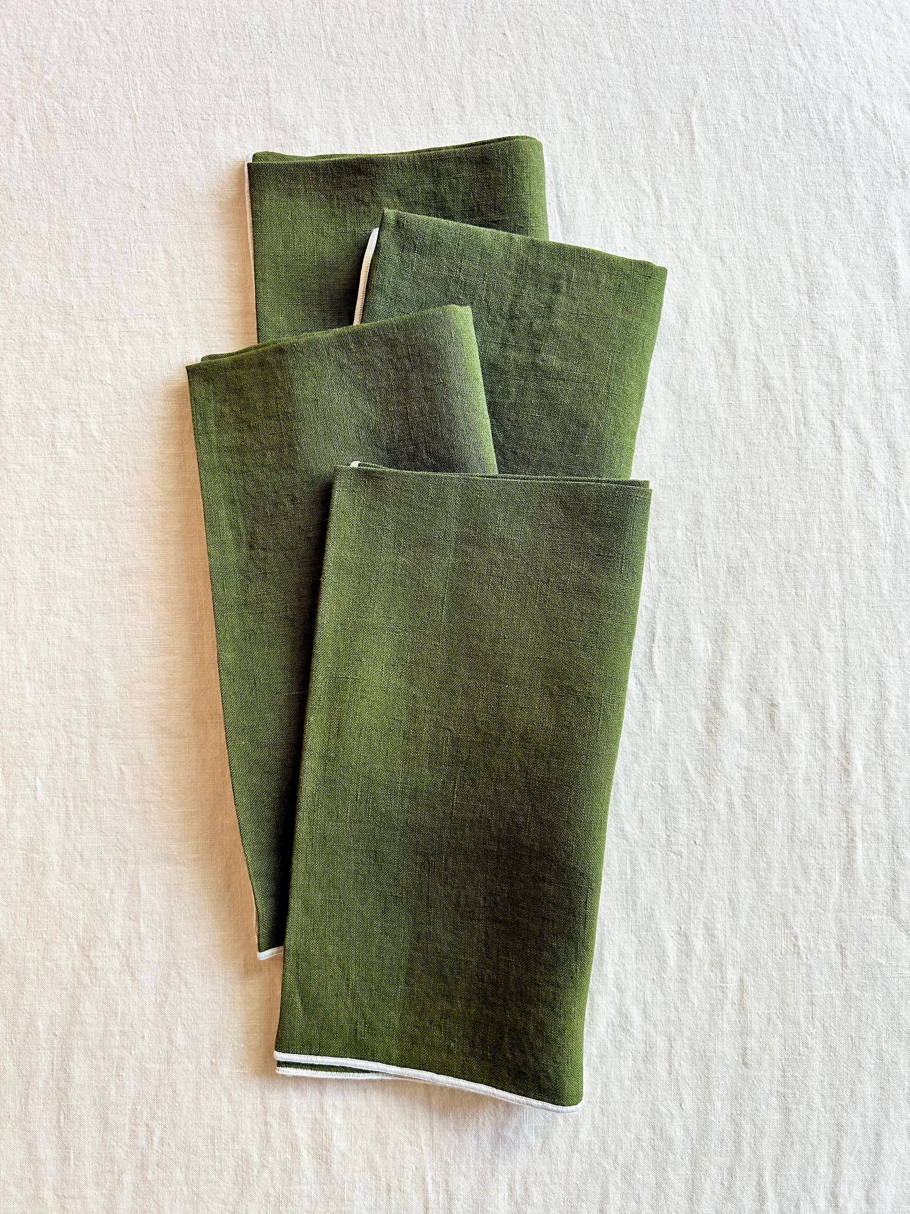 PRE-ORDER - Rolled Edge Forest & White Napkins - S/4