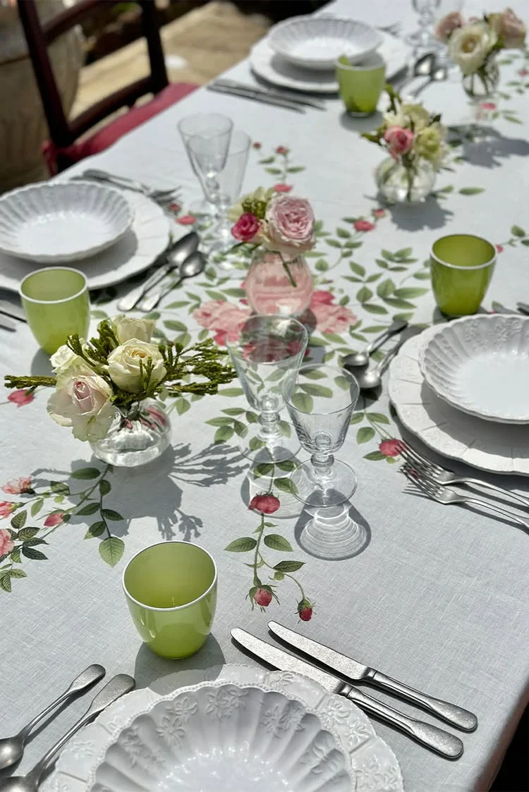 Rose Trellis Tablecloth - 3 sizes available - Image 4