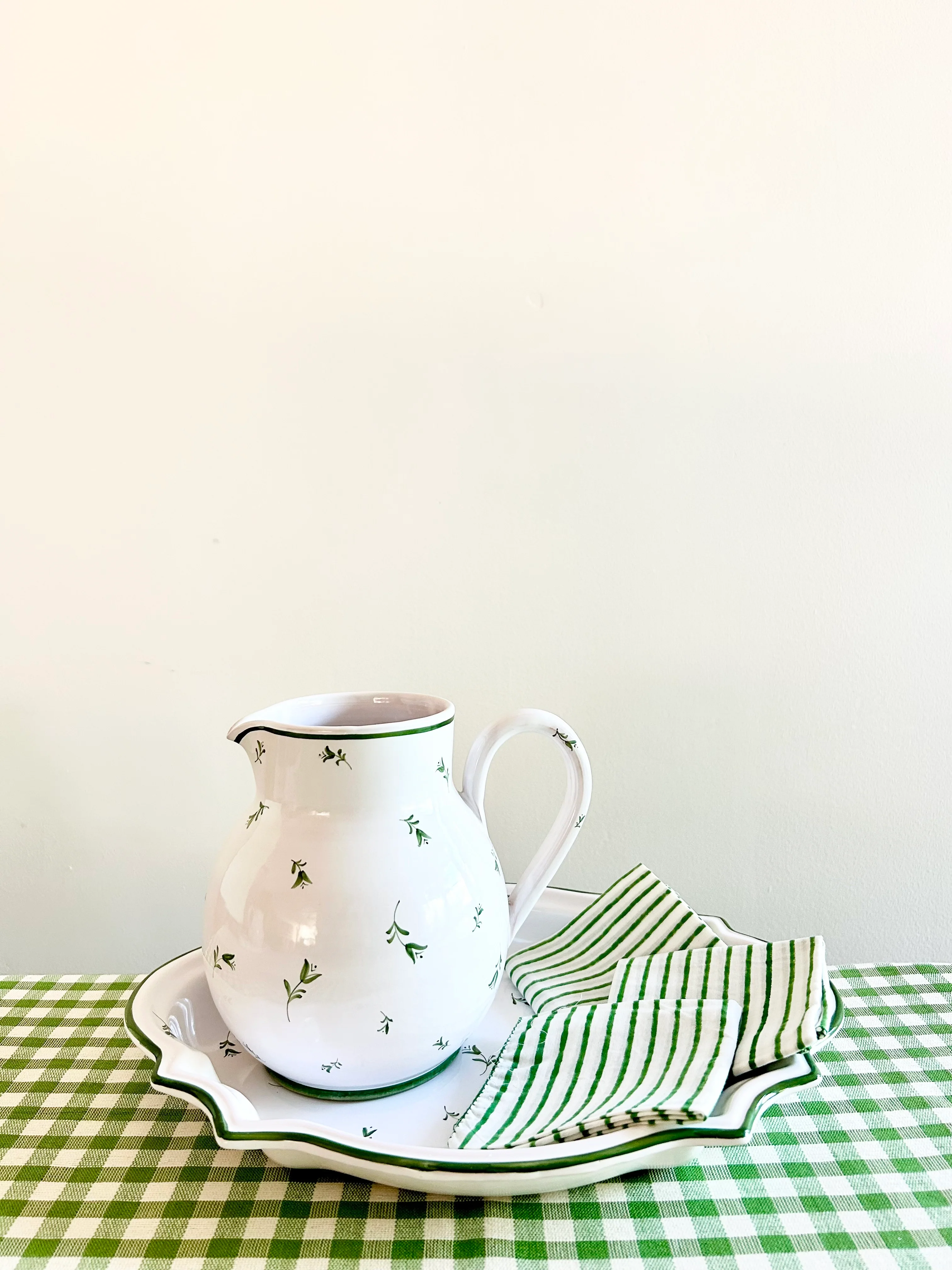 Sainte Marie Pitcher - Peridot - Image 3