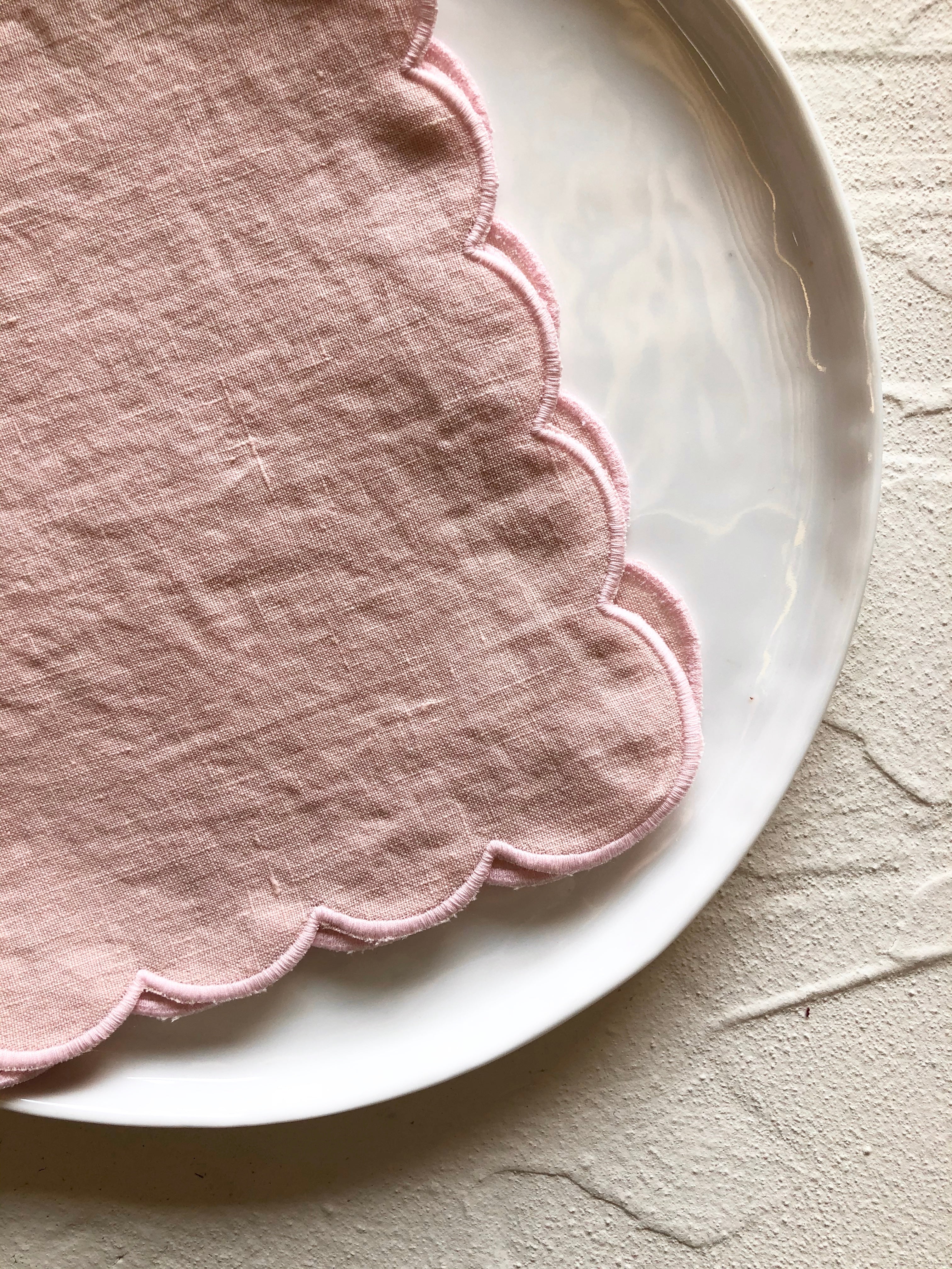 Scalloped Peony Napkins - S/4