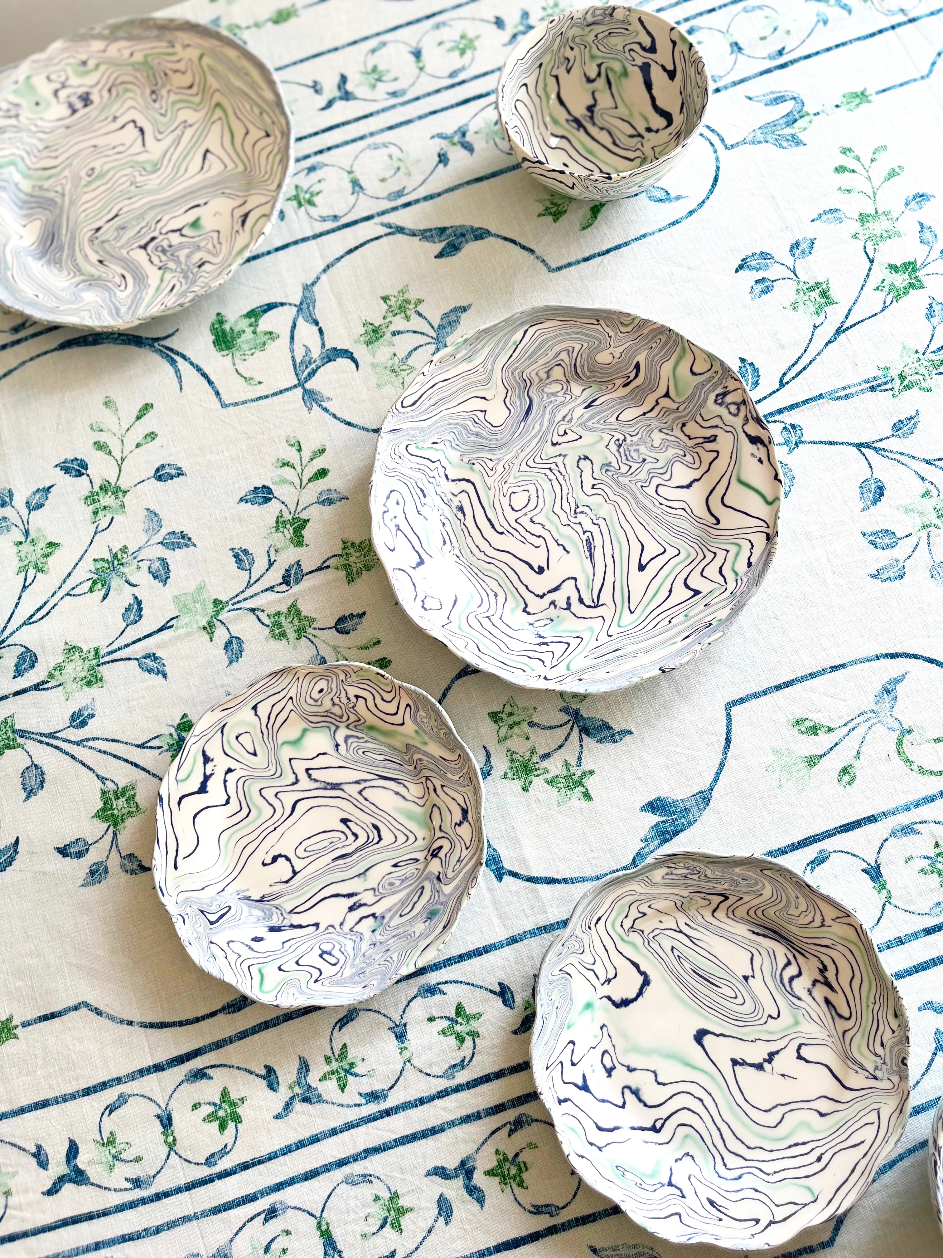 Terre Mêlée Scalloped Dinner Plate - Pacifica - Image 4